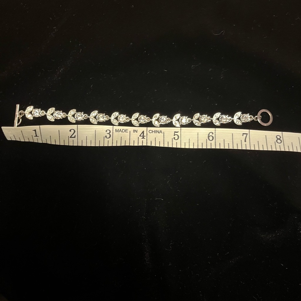 Costume jewelry-rhinestone bracelet silver finish